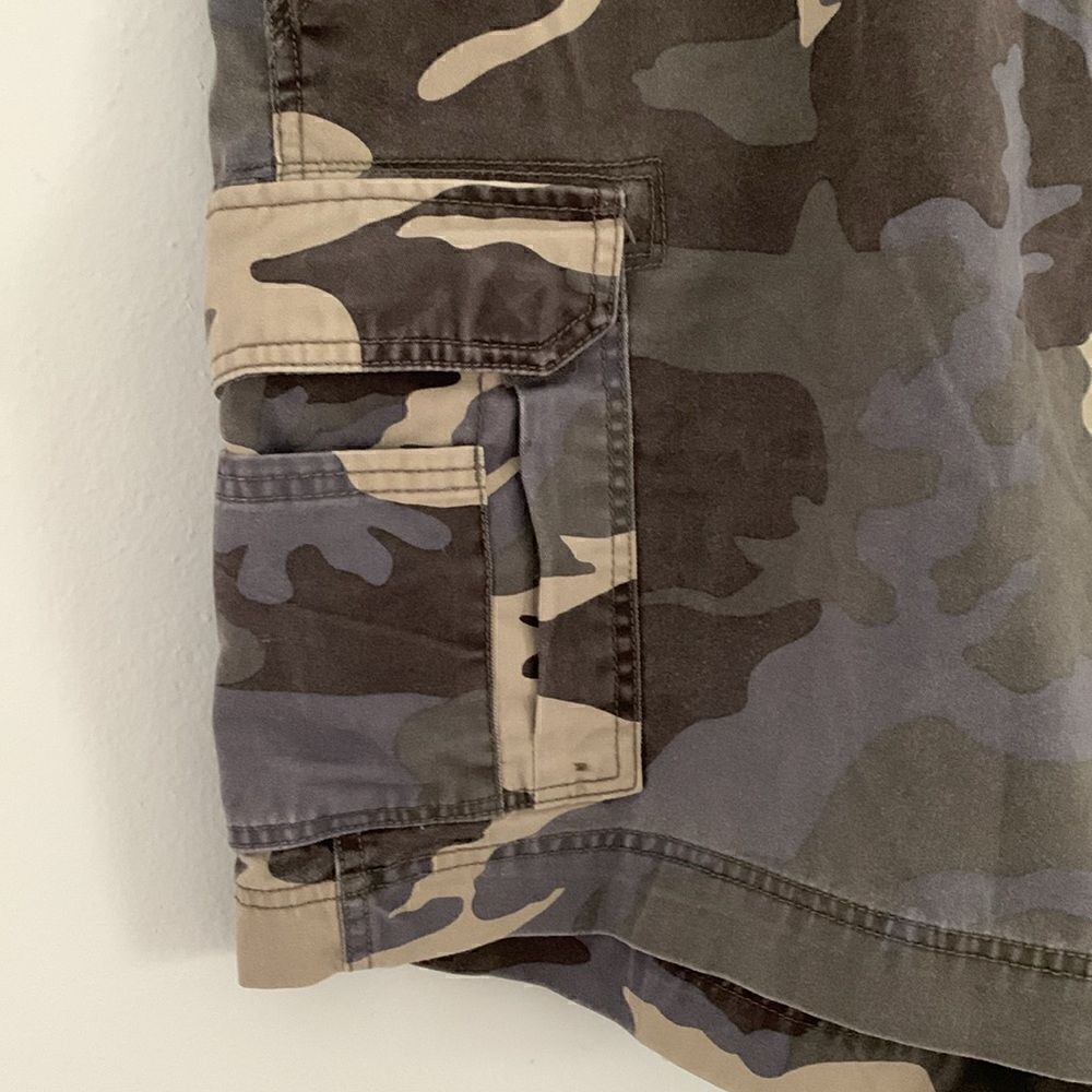 Red Head camouflage cargo shorts men’s size 46 - Picture 3 of 8